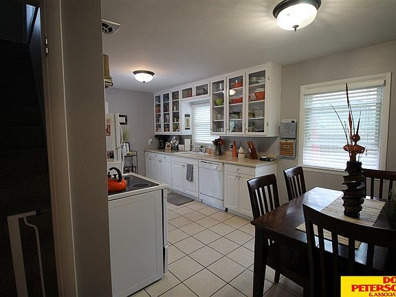 5th image of 1355 N Somers Ave