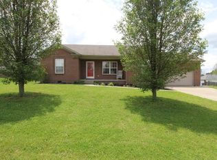 1047 Rueland Dr, Lawrenceburg, KY