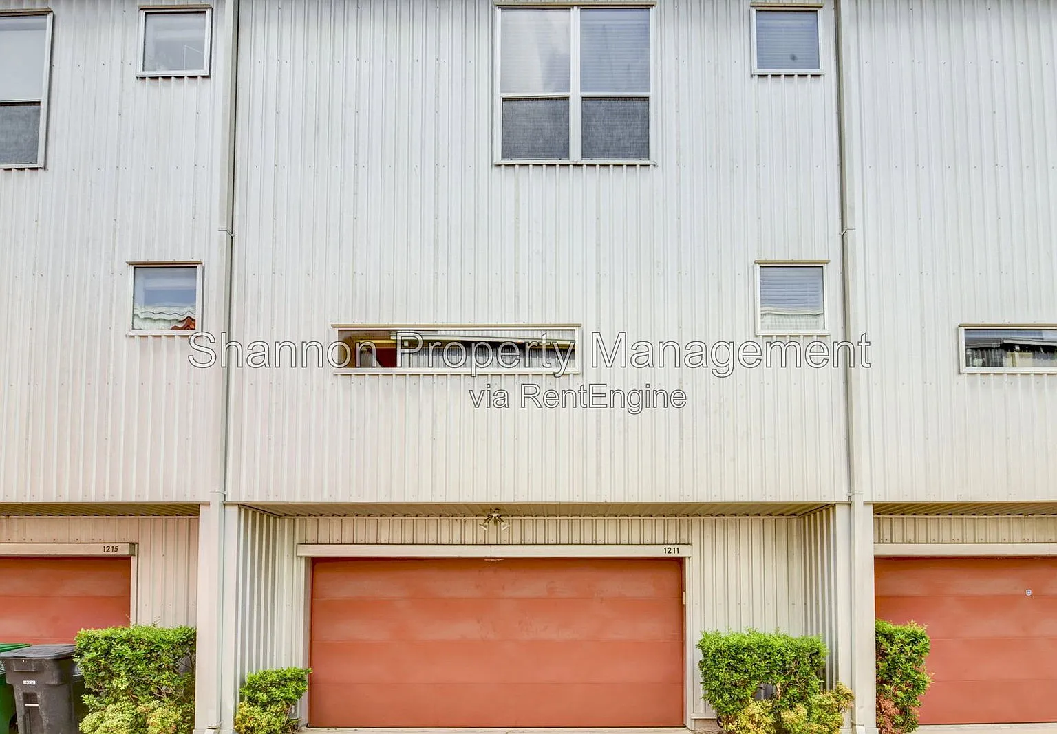 2 bed, 2.0 bath, 2130 sqft, $2,325 — Photo 4