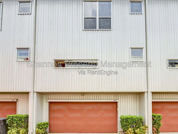 4th image of 1211 Arthur St