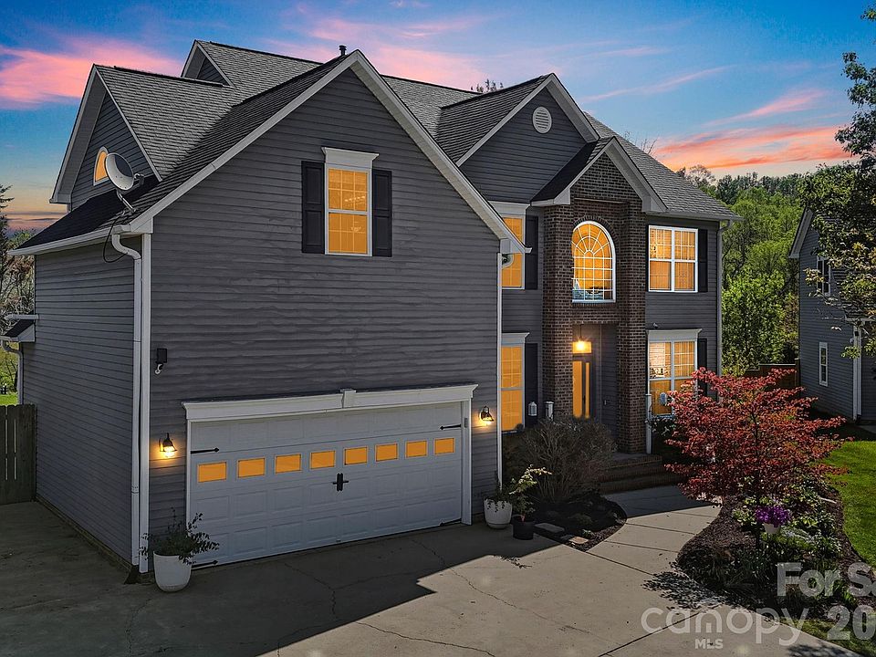 1st image of 497 English Oak Rd