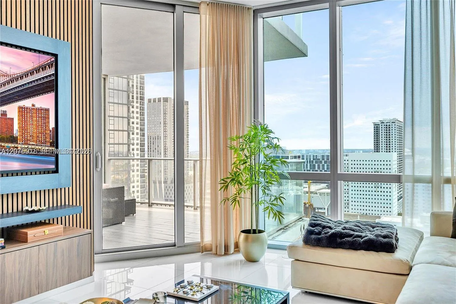 Paramount Miami Worldcent — Photo 4