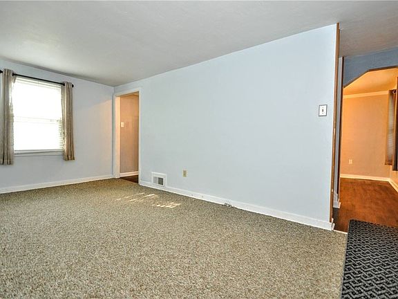 5th image of 336 Edith St