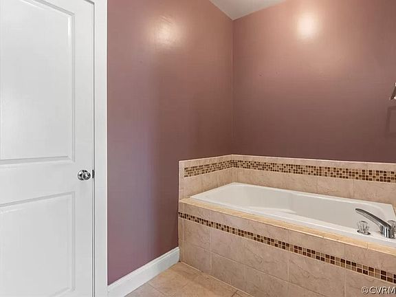 4th image of 1333 W Broad St APT 313