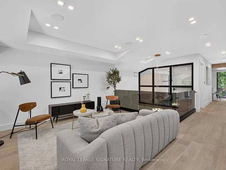 156 Snowdon Ave — Photo 19