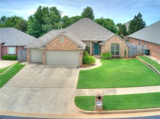 2108 Cedar Pointe Ln, Edmond, OK 73003