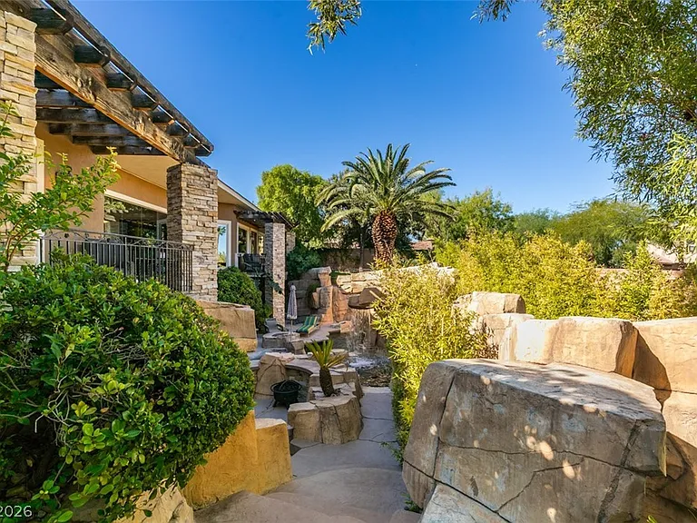 549 Regents Gate Dr — Photo 59