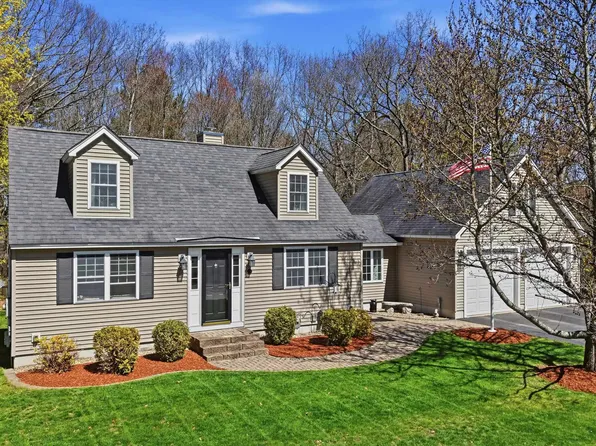 7 Vernon Street, Hudson, NH 03051