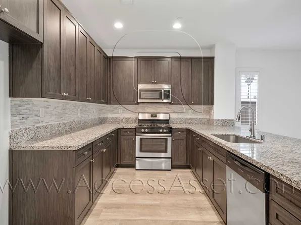 30022 Cottage Ln, Lake Elsinore, CA 92530