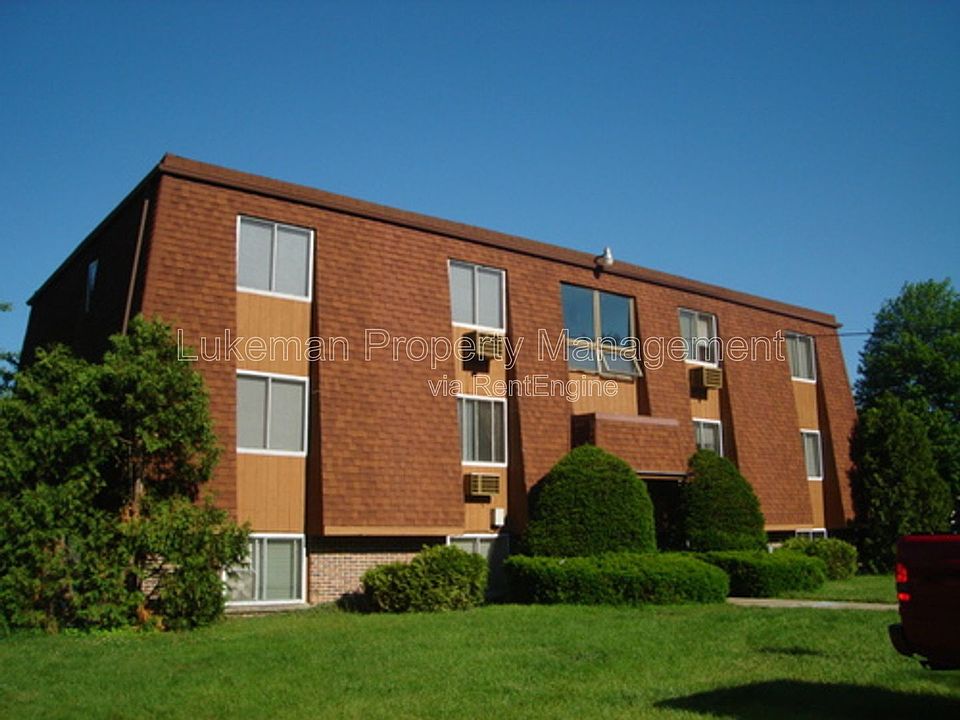 1st image of 13024 North St Suite 4