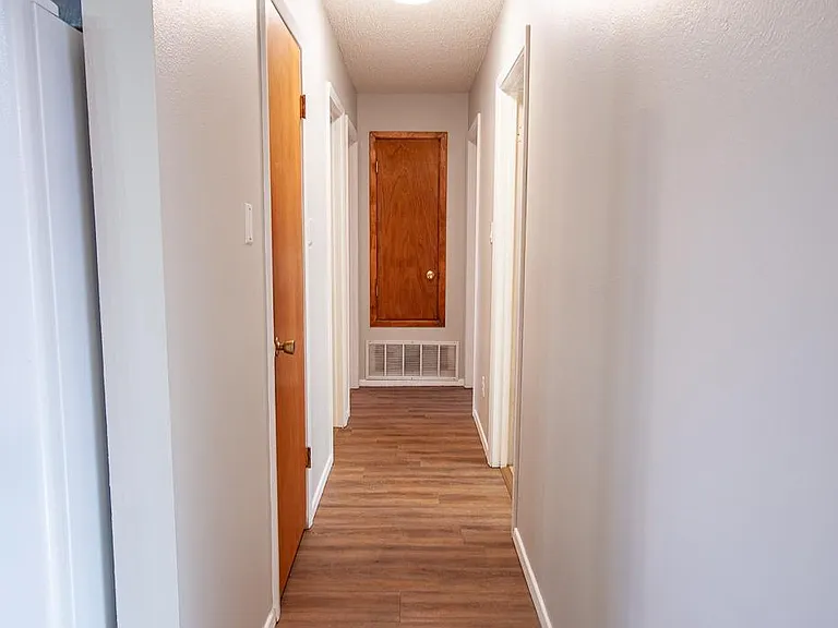 2040 Gerry Dr — Photo 7