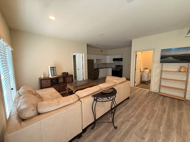 2047 Briarcliff Rd — Photo 3