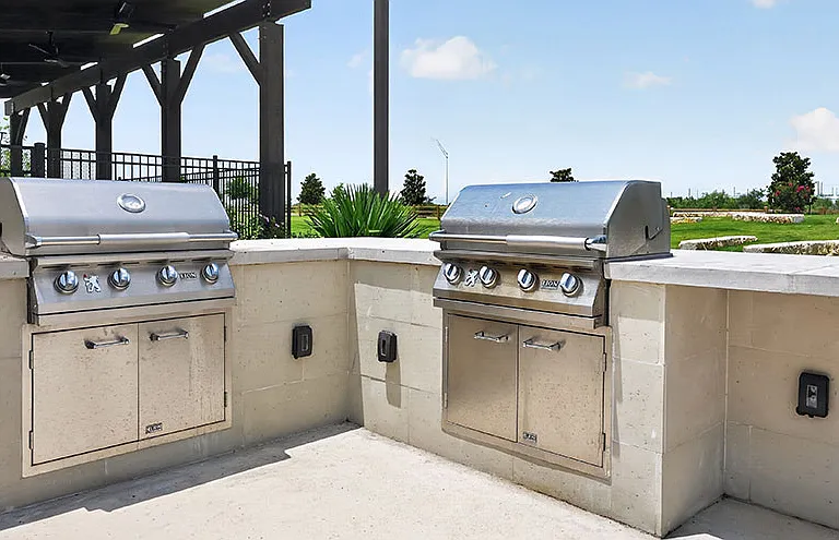 Vista at Avenida Rental Homes — Photo 18