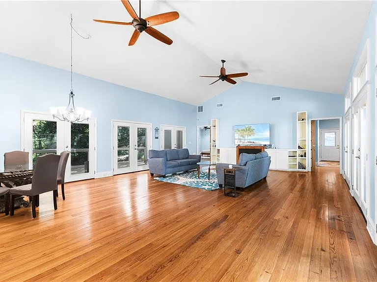 6567 Tahiti Way — Photo 13