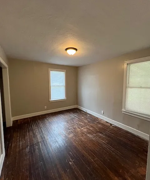 4021 Gary Dr — Photo 11