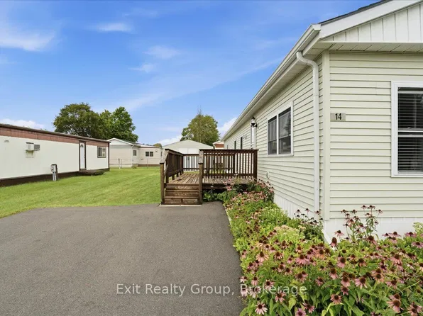 14 Nightingale Ln, Quinte West, ON K8N 4Z3