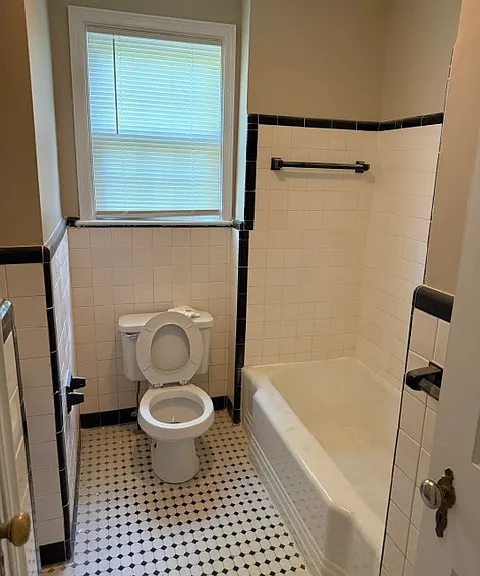 802 Burroughs St #D — Photo 10