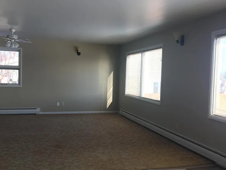 832 11th St E #1 — Photo 6