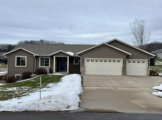 W7534 Sylvester ROAD, Holmen, WI 54636