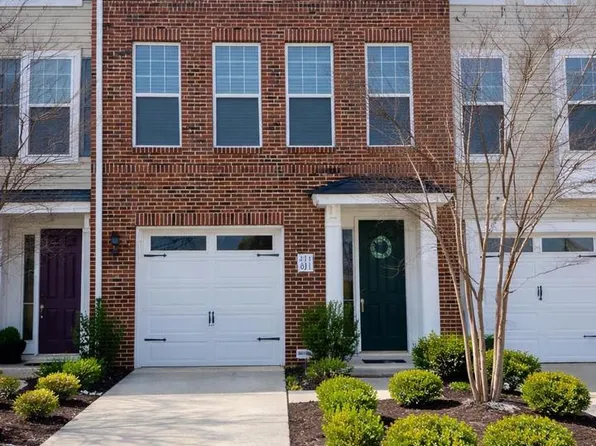 650 Aspen Rd #108, Stafford, VA 22554