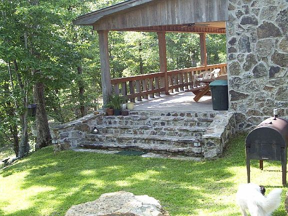 Side view patio/firepit 