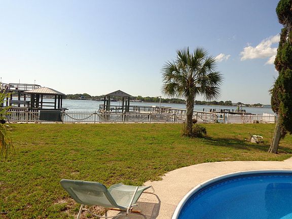 2nd image of 9730 Heckscher Dr