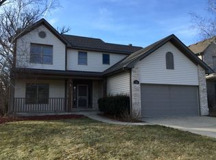 660 Ridgewood Dr, Antioch, IL 60002