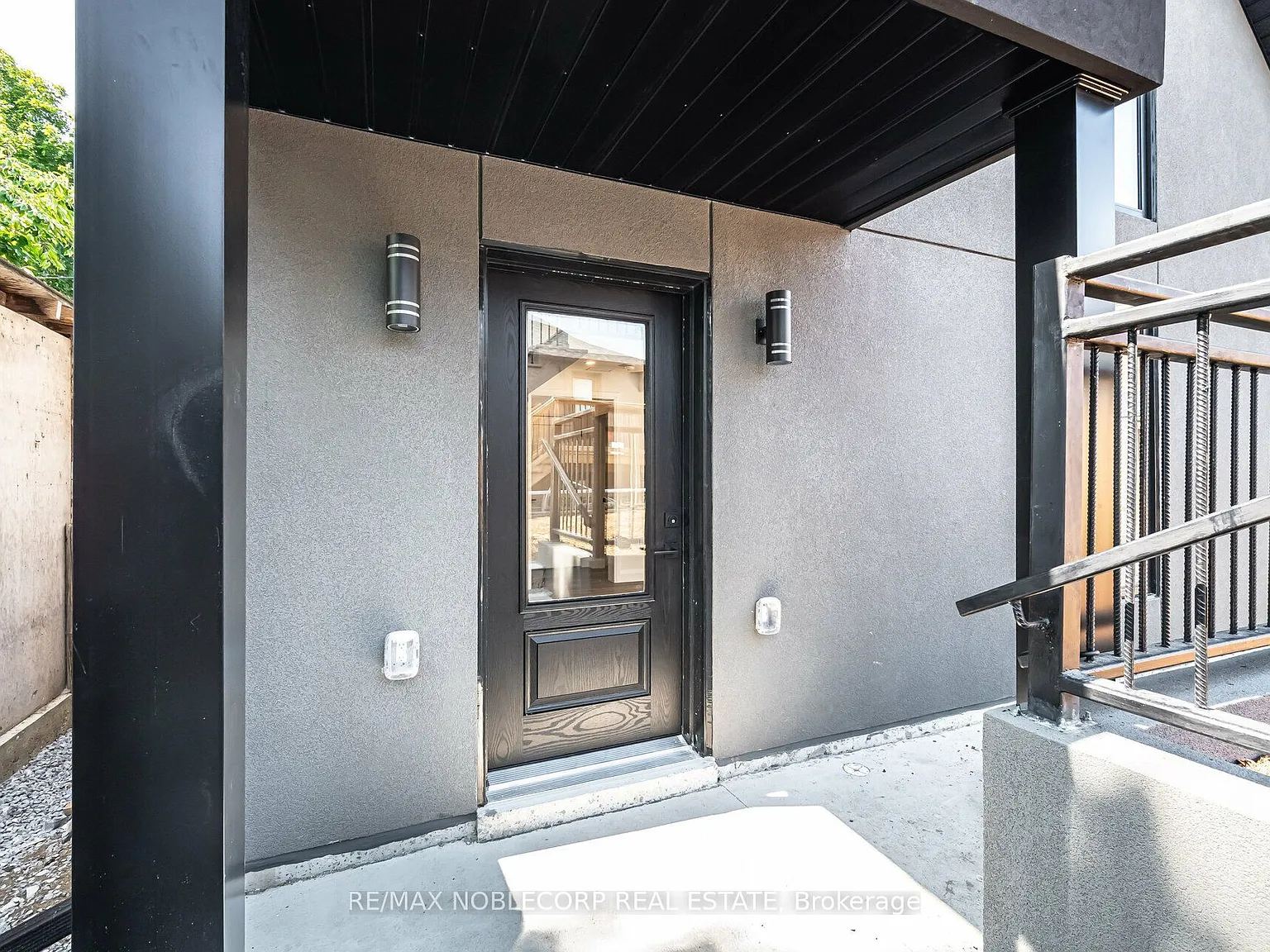 3 bed, $3,300 — Photo 2