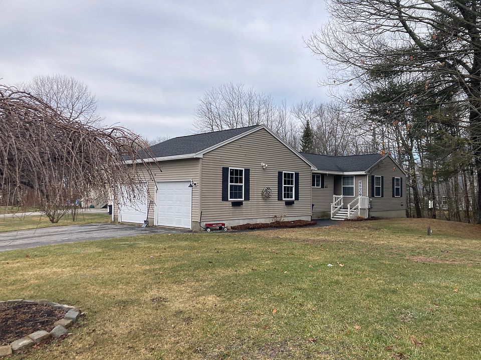 1st image of 3 Farmlake Dr