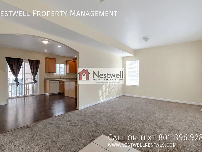 6838 W Grevillea Ln — Photo 8