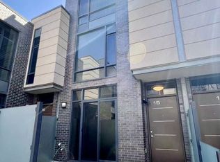 15 Valhalla Inn Rd #Townhouse 15, Richmond Hill, ON M9B 0B3