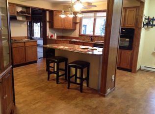 1021 Tracy Rd, Lancaster, PA 17601