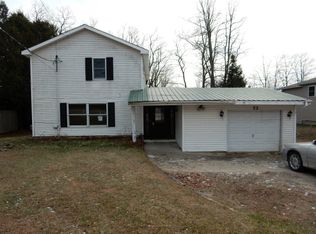 73 Sand Rd, Morrisonville, NY 12962