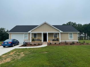 1040 Hailey Dr, Bogart, GA 30622