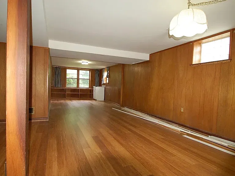 6701 Surrey Ln — Photo 10