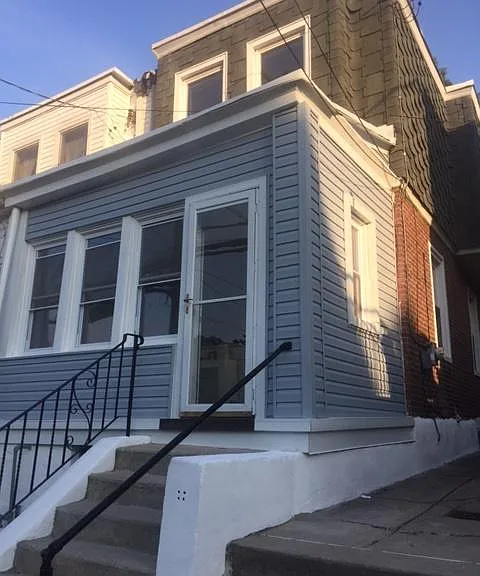 306 Woodbine Ave — Photo 1