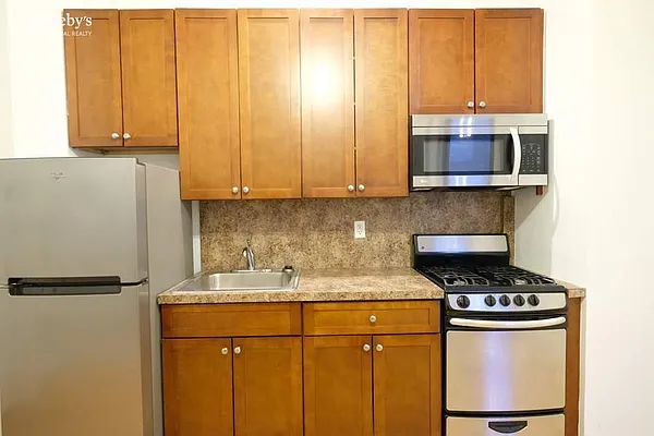 Rented by Sotheby's International Realty | media 3