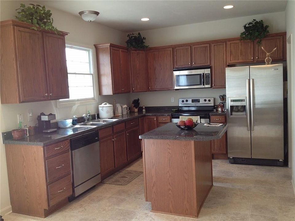 1st image of 395 Marshall Heights Dr