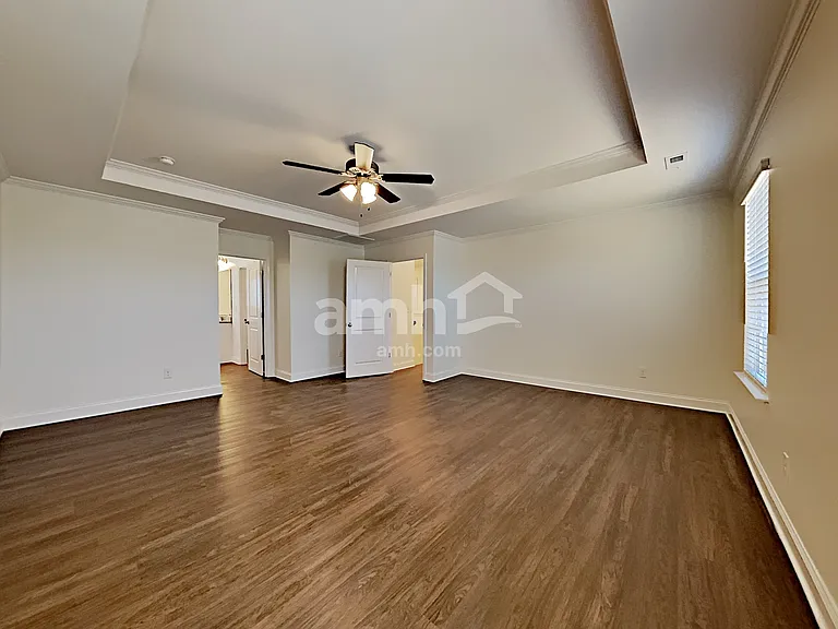 130 Hamilton Park Dr — Photo 13