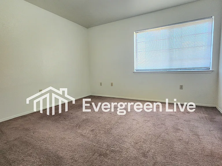 124 Crusader Ct — Photo 18