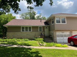 1691 NW 85th St APT 2, Clive, IA 50325