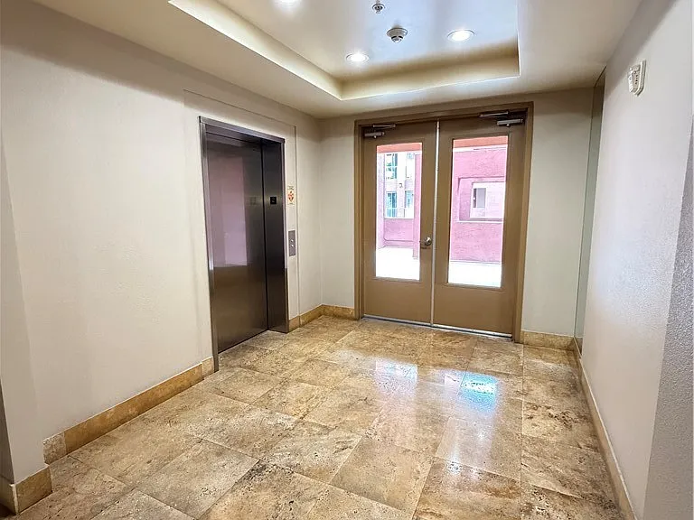 87 E Agate Ave #202 — Photo 23