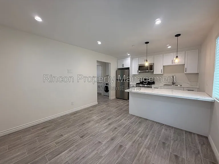 921 Aurora Dr #A — Photo 3