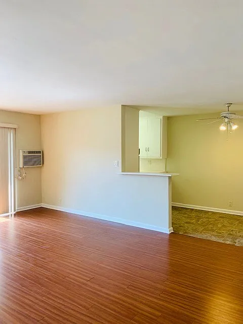715 E. Providencia Ave — Photo 4