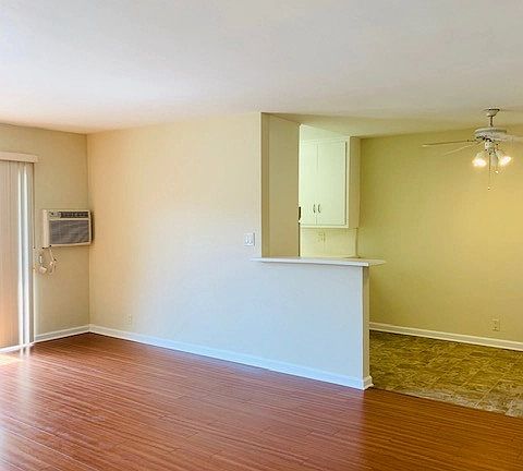4th image of 715 E Providencia Ave #C