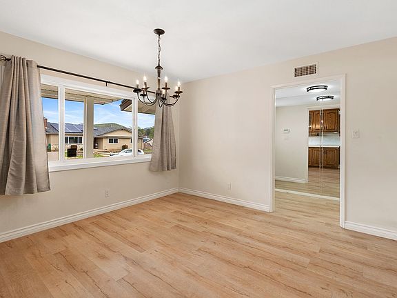 4th image of 3569 Austin Ave