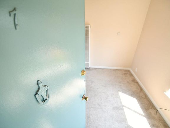 3rd image of 1225 Ashby Ave #7