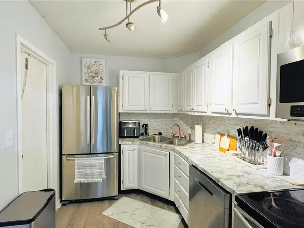 3119 Oakland Shores Drive #C211, Oakland Park, FL 33309