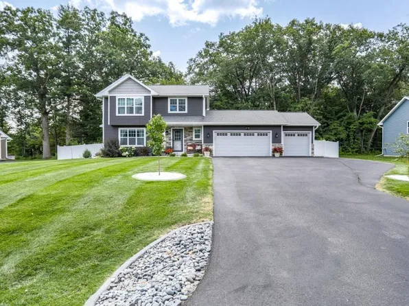 2555 SUNNY MEADOW DRIVE, Kronenwetter, WI 54455