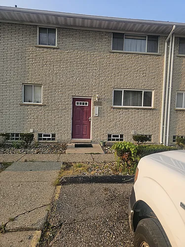 15255 Garfield Ave #19 Photo 1